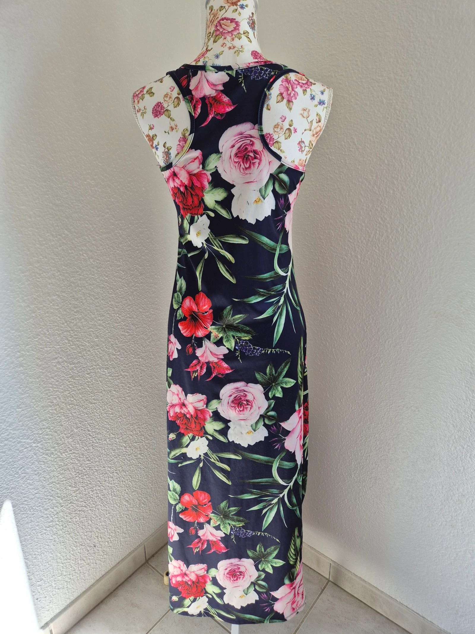 Vestido longo justo floral Beauty Fashion Tamanho M 38 preto estampa floral stretch elegante verão – photo 3